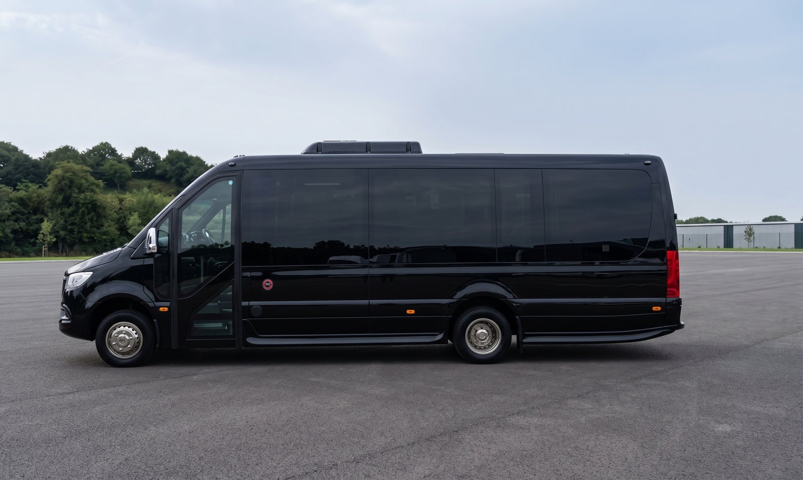 19 Seater Luxury Minibus